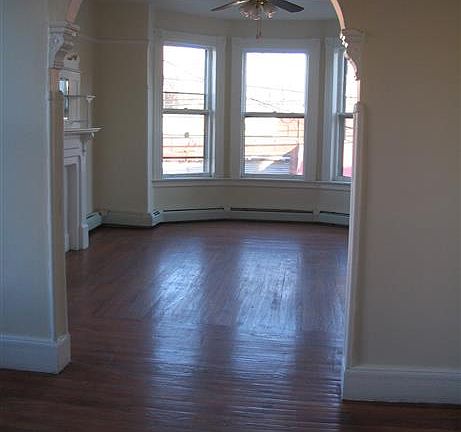 3rd image of 19 Liberty St APT 2