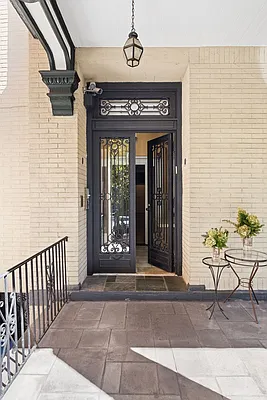 Sold by Compass | media 2