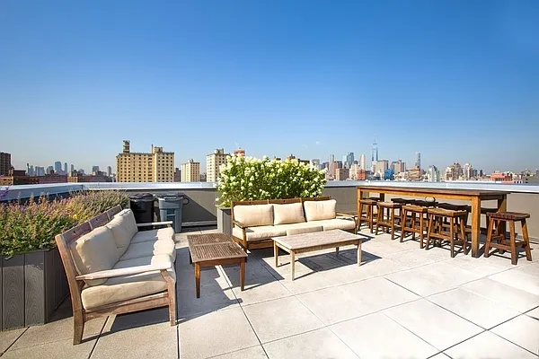 Rented by REAL New York | media 41