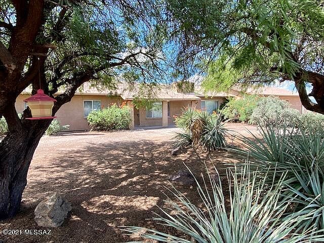 1st image of 3325 N Gregory Dr