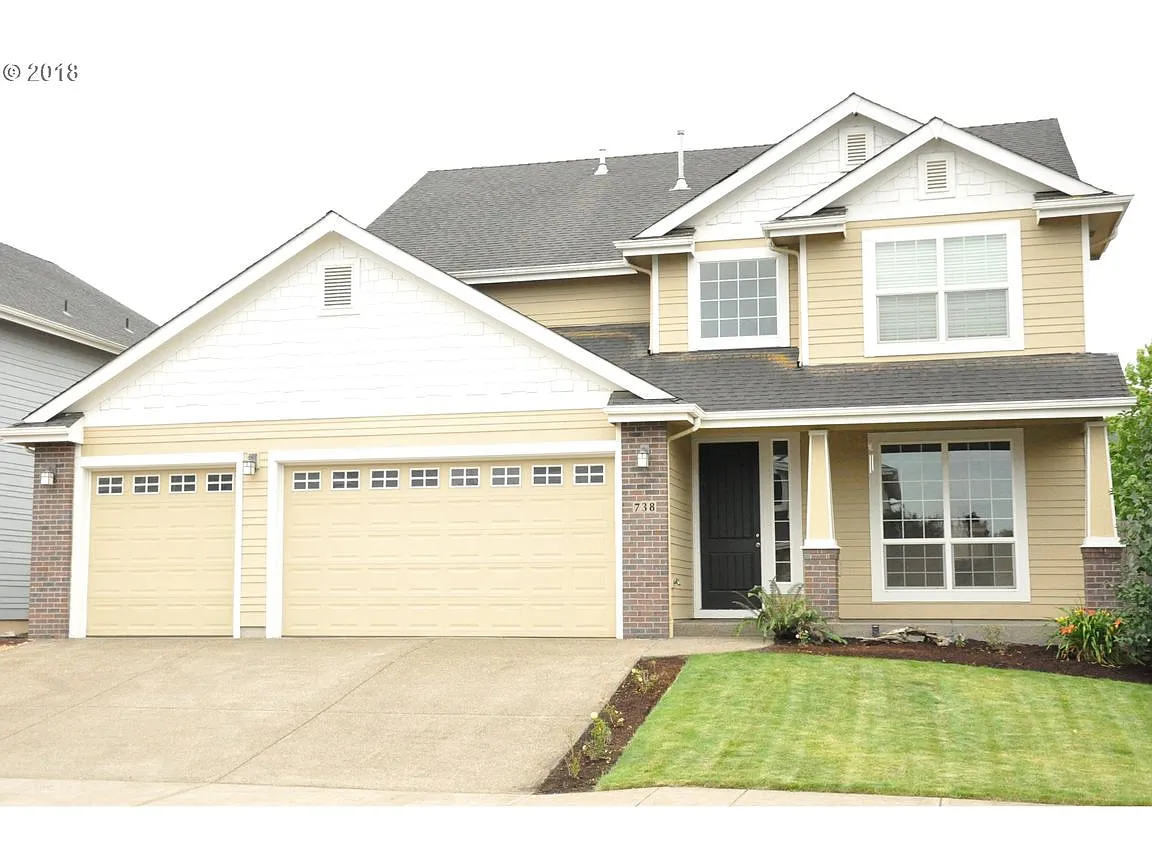 738 June Dr photo 1