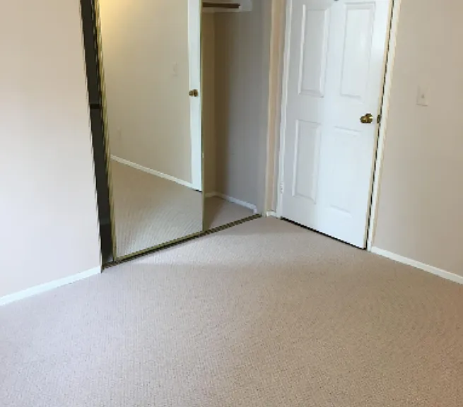 869 S Wooster St — Photo 6