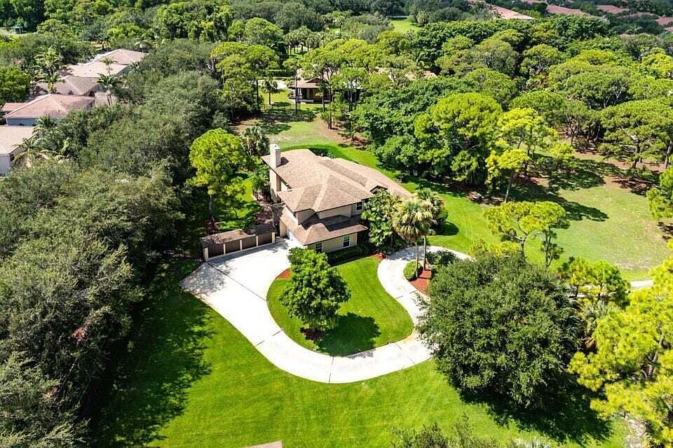 1st image of 4838 Charlton Way