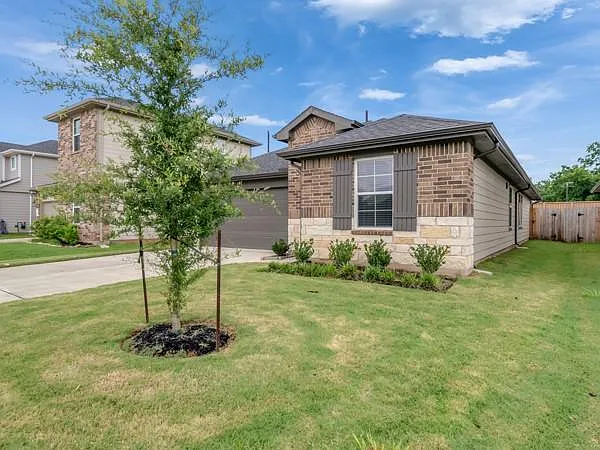 1518 Merulana Ln — Photo 32