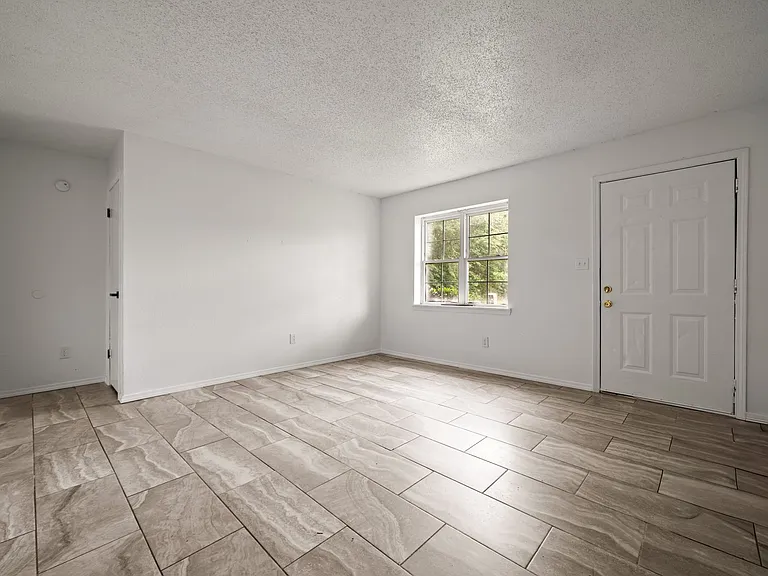 Winchester Estates Apartments - Where Comfort Meets Affordability — Photo 14