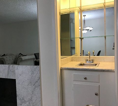 5th image of 1828 Camden Ave #X