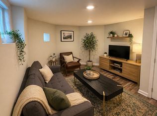 439 Park Rd NW #2, Washington, DC 20010