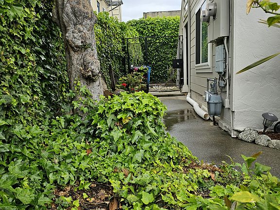 2nd image of 506 2nd Ave