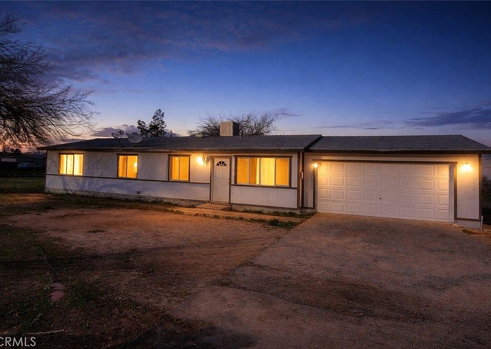 1st image of 14420 Dos Palmas Rd