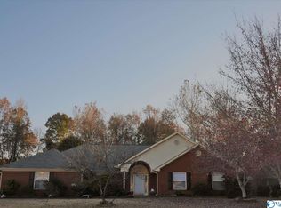 138 Foxridge Dr, Harvest, AL 35749