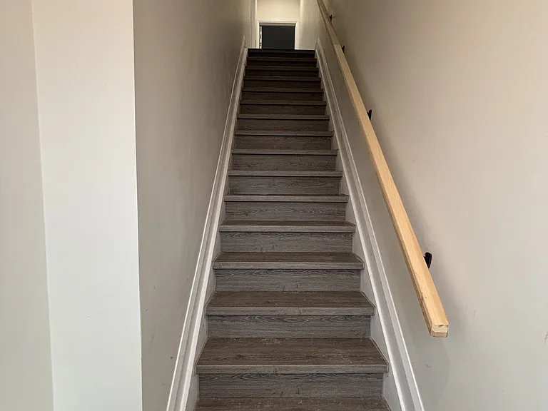 84 Eccles St #6 — Photo 10
