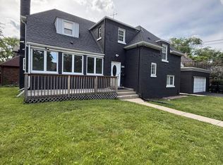 6800 N Knox Ave, Lincolnwood, IL 60712