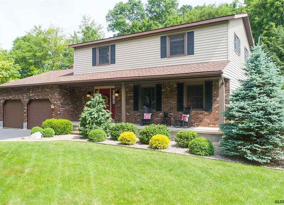 1st image of 15 Winkel Way