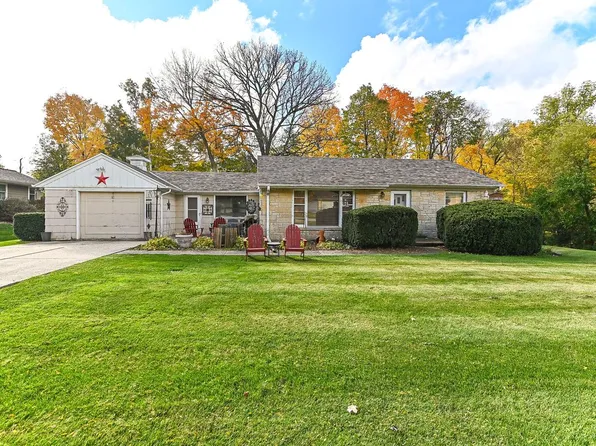 12809 West Needham DRIVE, New Berlin, WI 53151