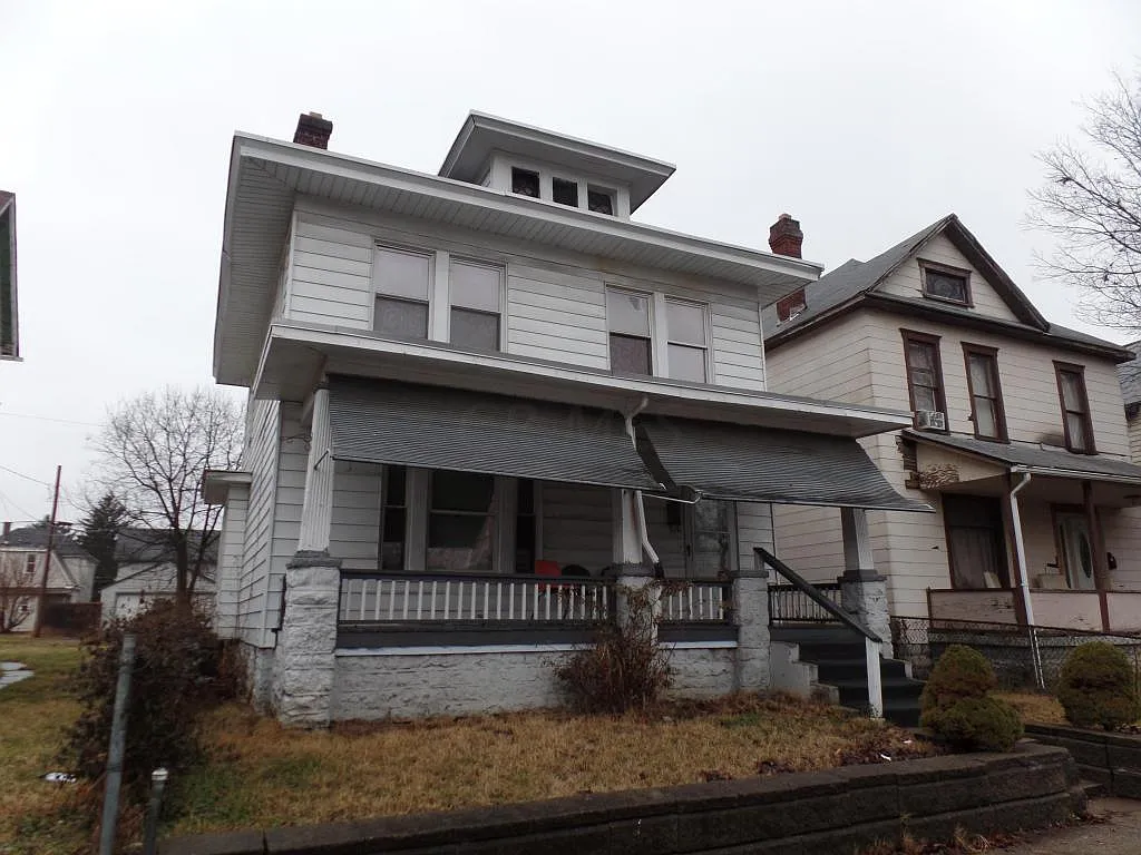 269 Avondale Ave photo 1