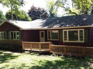 1221 Pioneer Rd, Algonquin, IL 60102