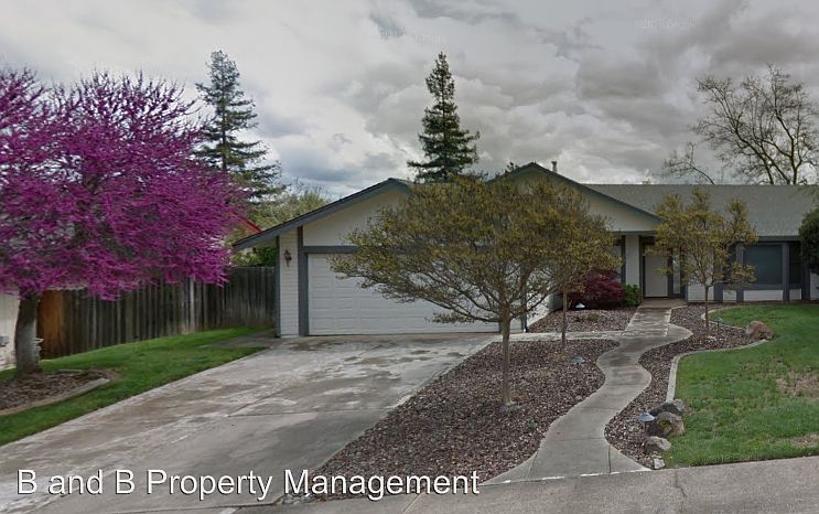 1st image of 104 Pioneer Dr