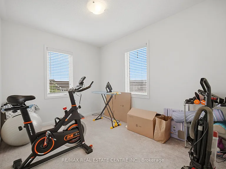 254 Septimus Hts — Photo 32
