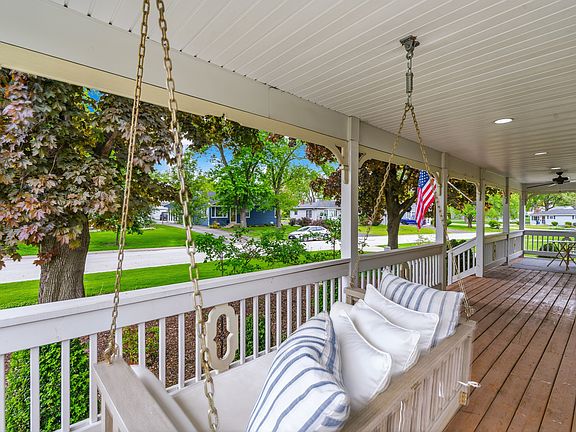 4th image of 16843 Elm Lane Dr