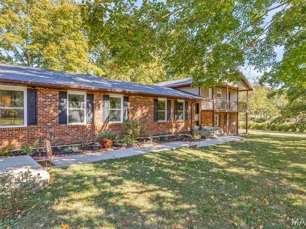 521 Lindsey Ln, Farmington, MO 63640