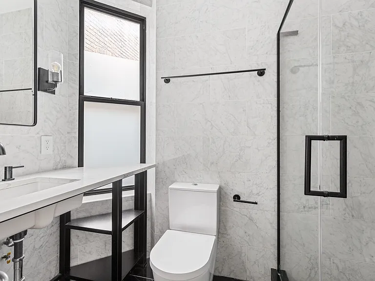343 E 92nd St #5R — Photo 6