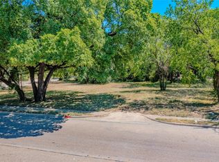 6204 Carlton Garrett St, Dallas, TX 75215