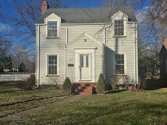 3rd image of 286 Oakley Ave