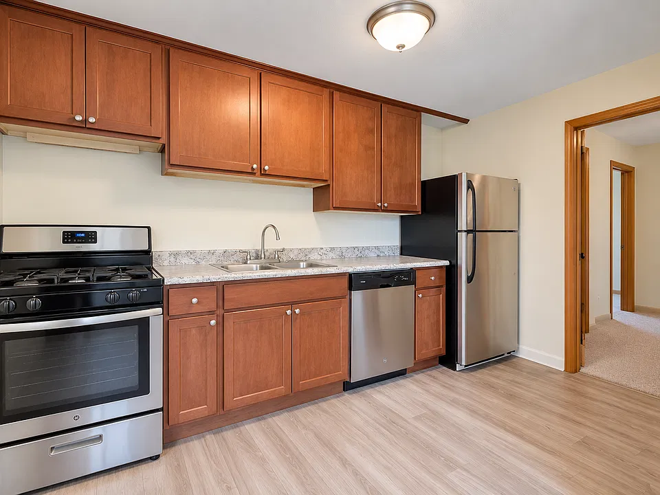 1895 Grand Ave #2