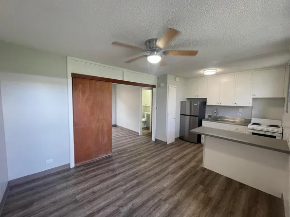 1122 Hoolai St APT 205, Honolulu, HI 96814