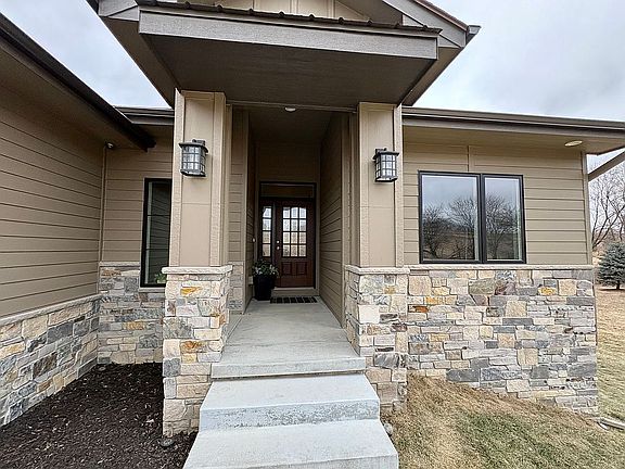 3rd image of 4765 S Ranch Cir