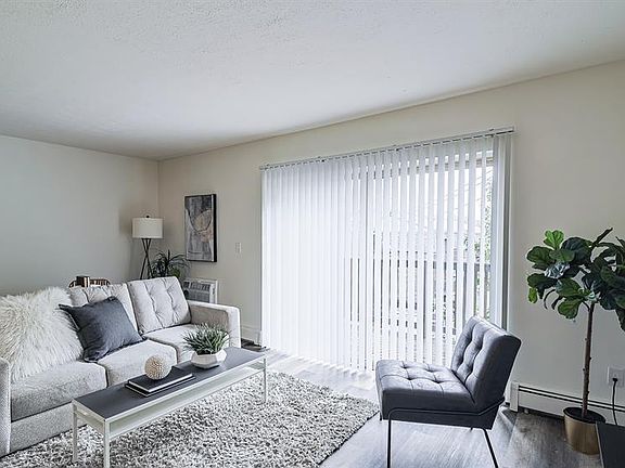 4th image of 1819 Sutton Ave APT 1