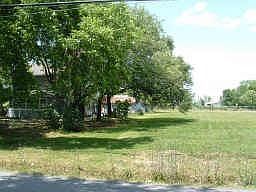 Rightside of house w/lots of land