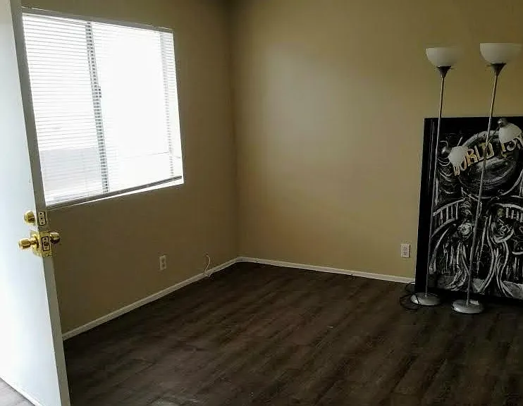 16320 Orick Ave #5 — Photo 18
