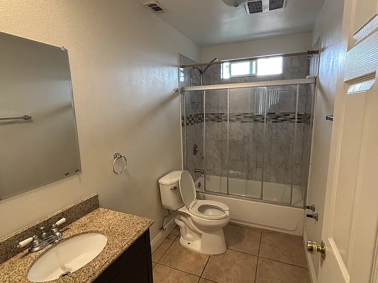 616 E 84th Pl #616 — Photo 7