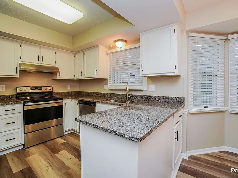 7511 Blue Fox Ln — Photo 3