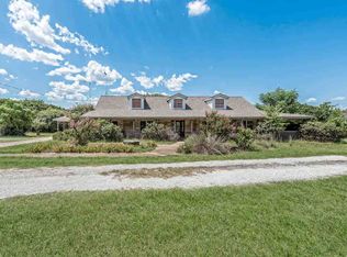 1061 Old Ranch Rd, Crawford, TX 76638
