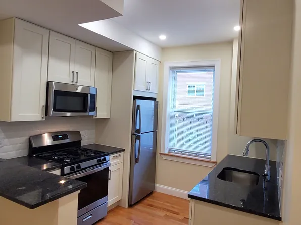 69 Kilmarnock St #8, Boston, MA 02215