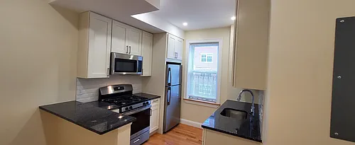 69 Kilmarnock St #8 Photo 1