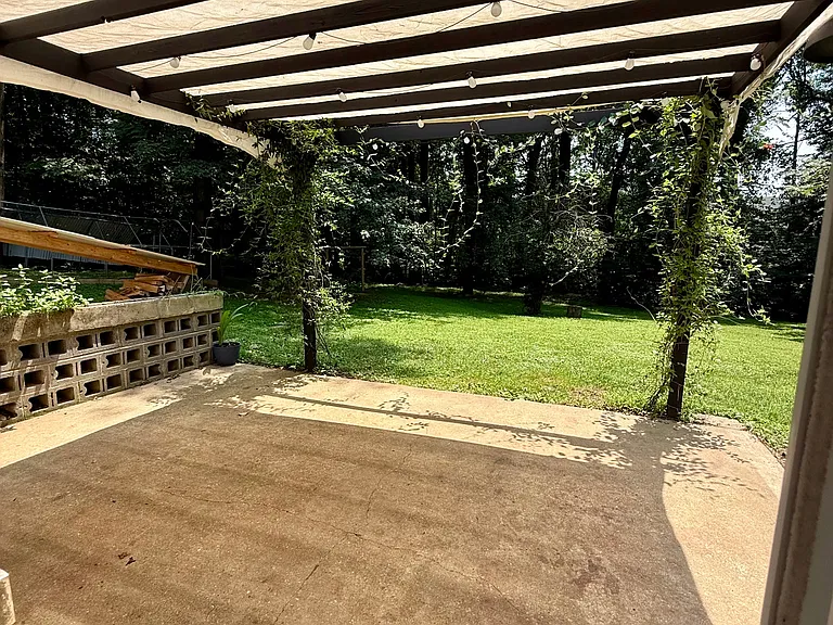 3745 Hunting Creek Rd — Photo 23