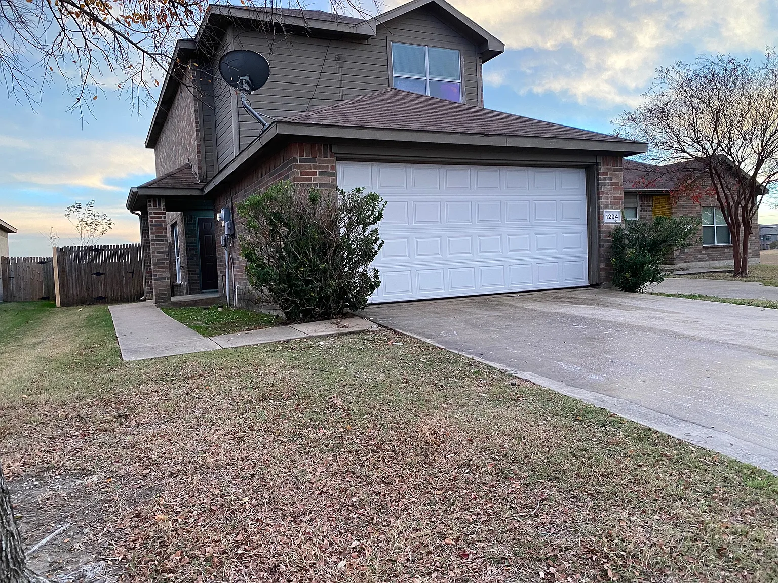 3 bed, 2.5 bath, 1425 sqft, $1,730 — Photo 1