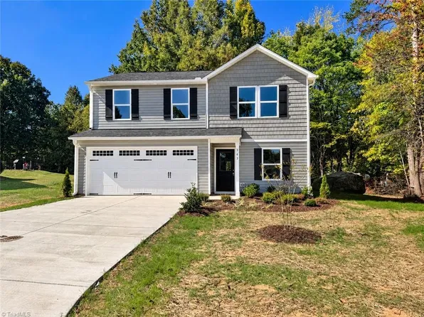343 Frank Cherry St, Eden, NC 27288