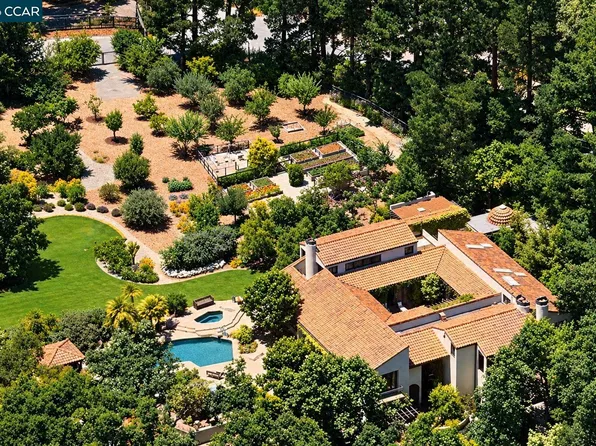 7 Oak Arbor Rd, Orinda, CA 94563