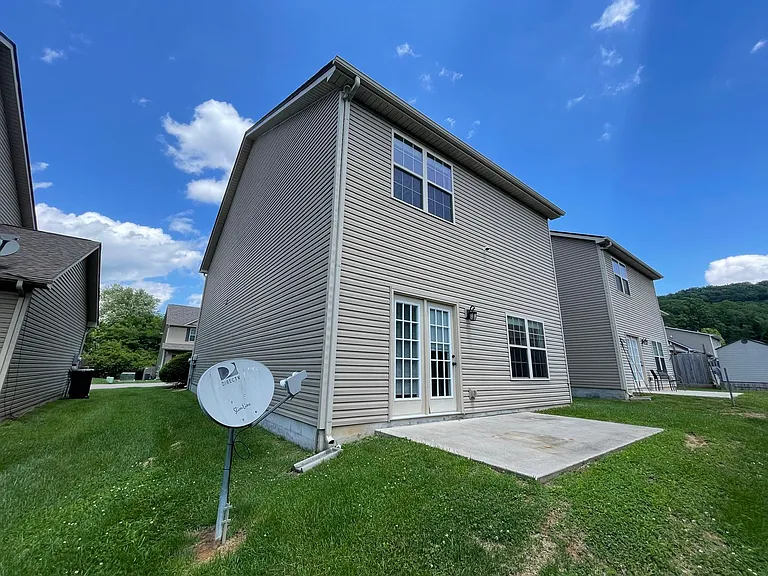7127 Deer Springs Way — Photo 17