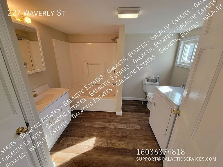 227 Waverly St — Photo 2