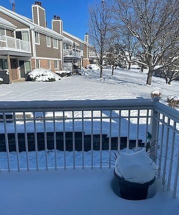 3rd image of 624 Berkley Ct Unit V2