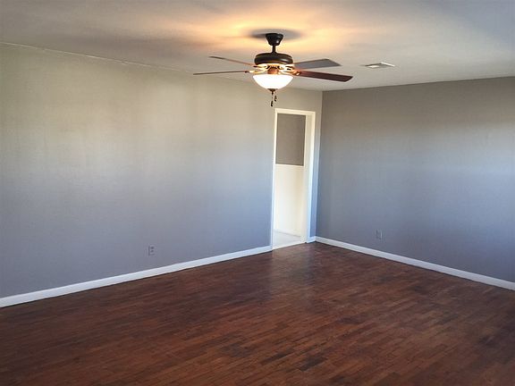 4th image of 510 S 8th Ave