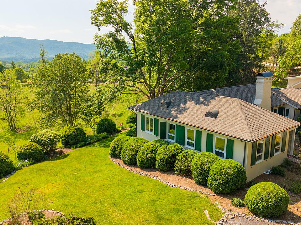 1st image of 129 Deerfield Rd