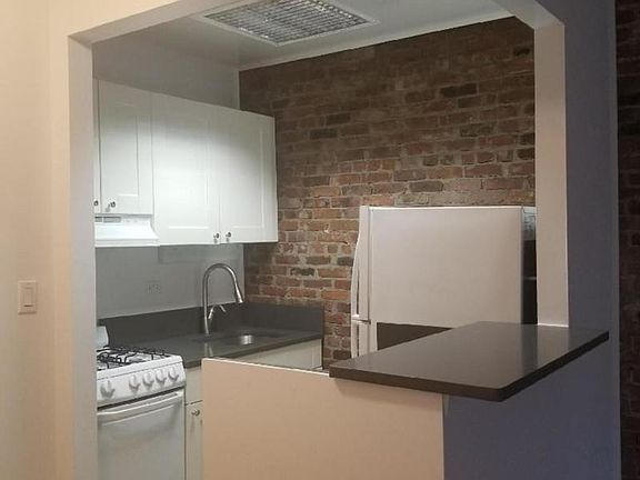 5th image of 530 E 89th St APT 6M