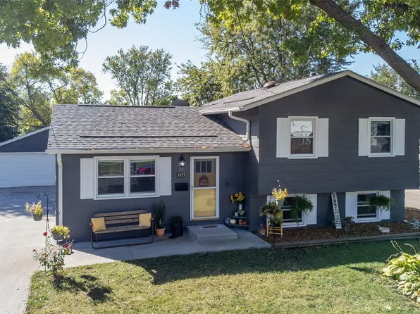 3933 E Tiffin Ave, Des Moines, IA 50317
