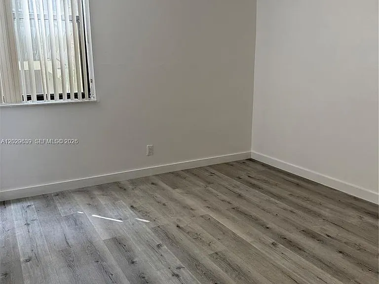 20441 NE 30th Ave #1129 — Photo 10